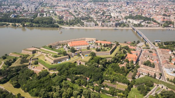 Panorama Novog Sada i Varadinski most